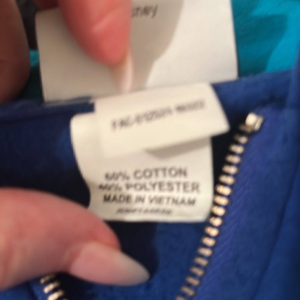 Official Disneyland Bright Blue 2020 Hoodie Sweatshirt With Kangaroo Pocket S - Picture 8 of 10